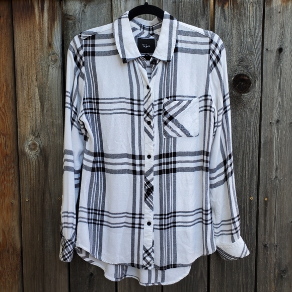 Rails White Black Plaid Rayon Long Sleeve Top - Picture 2 of 7